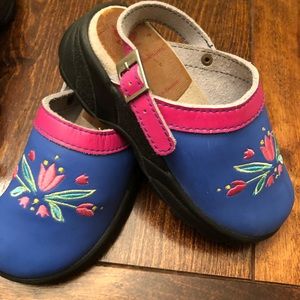 Little Girl Sz 11.5 Hanna Anderson Mules